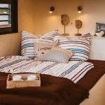 Hausboote Und Ferienhaeuser Marina Holiday home Mucheln