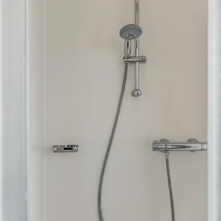 Hausboote Und Ferienhaeuser Marina Mucheln