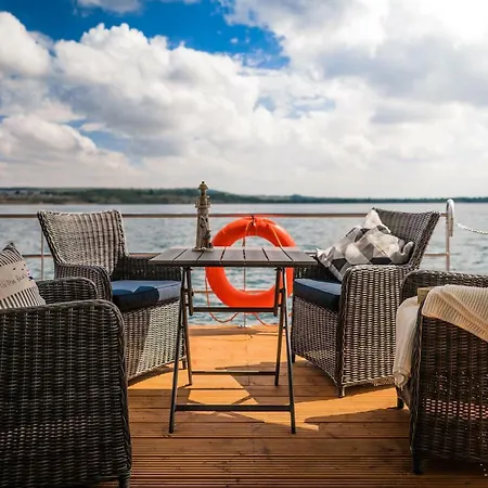 Сasa de vacaciones Hausboote Und Marina Mucheln