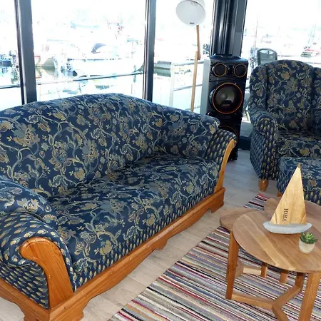 Hausboote Und Marina *