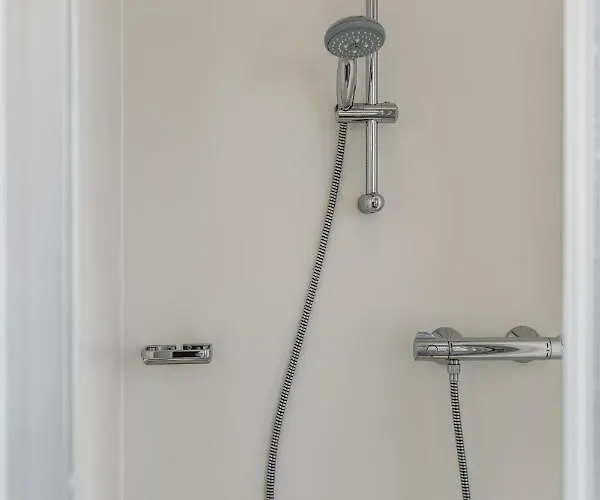 Hausboote Und Ferienhaeuser Marina Mücheln