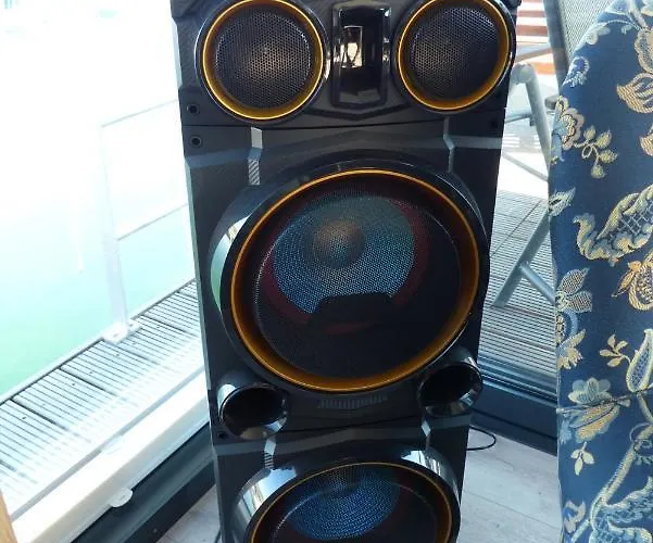 Nyaraló Hausboote Und Ferienhaeuser Marina Mücheln